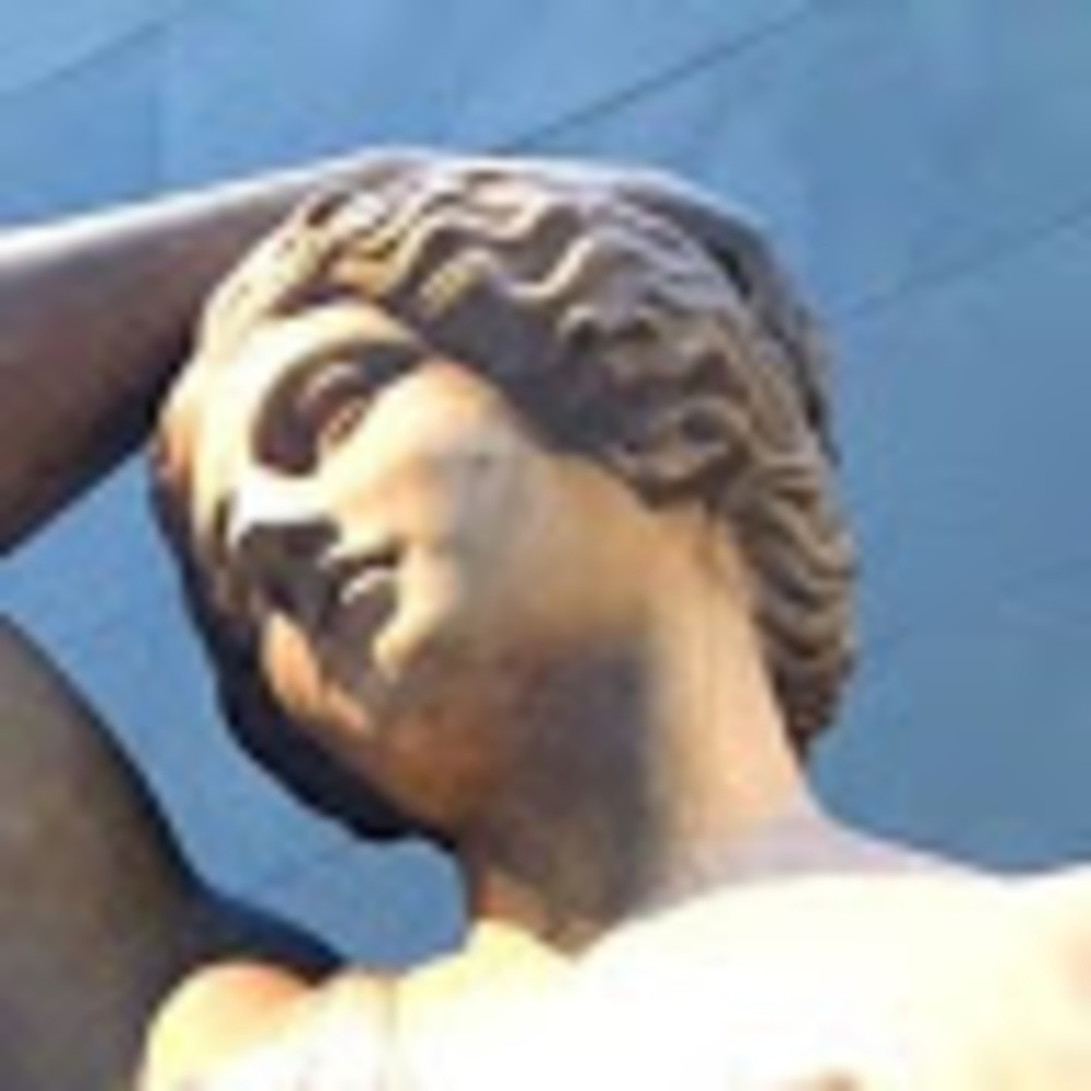 Meet your Posher, Mira